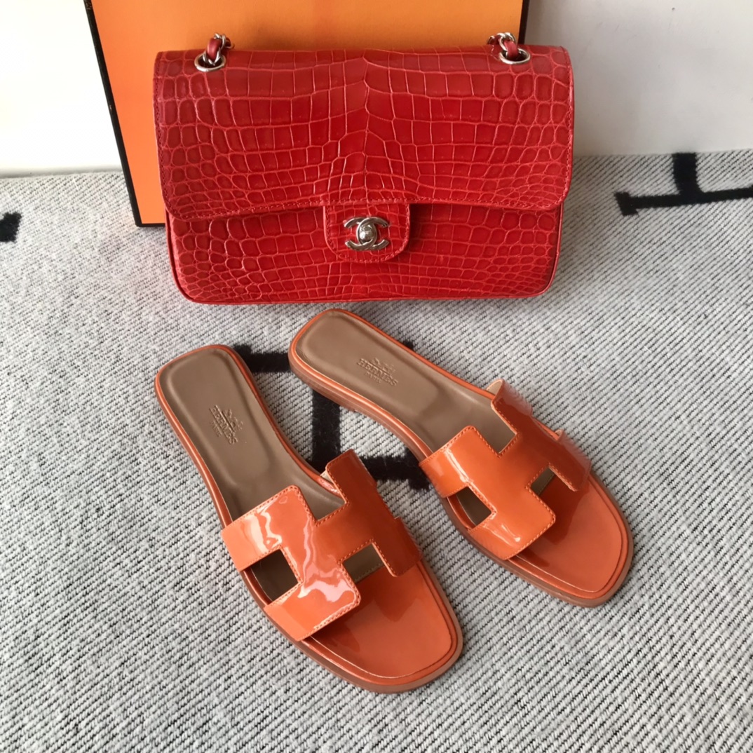 에르메스 올수공 오란 슬리퍼 샌들 페이던트 30